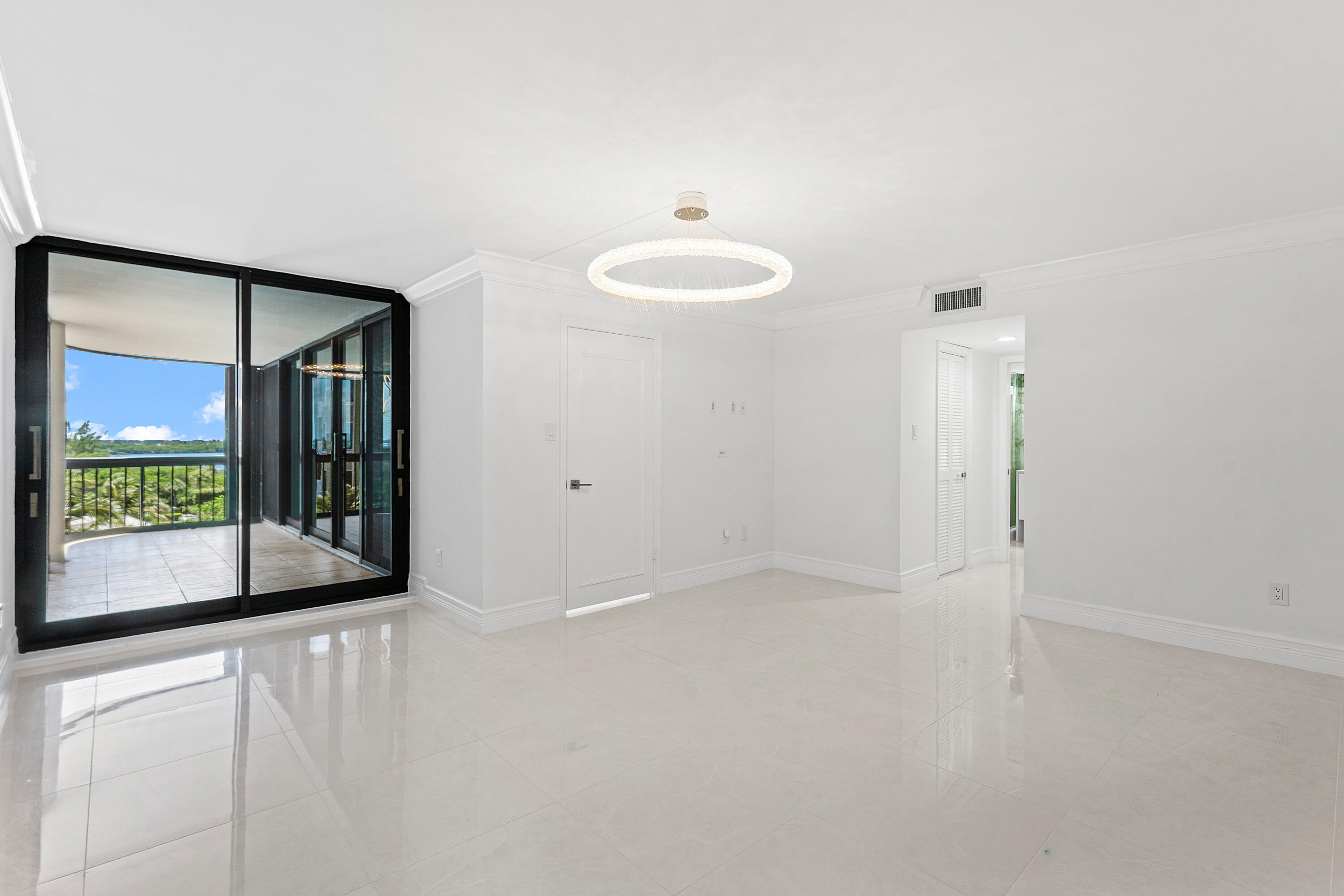 EASTPOINTE CONDO - Residential