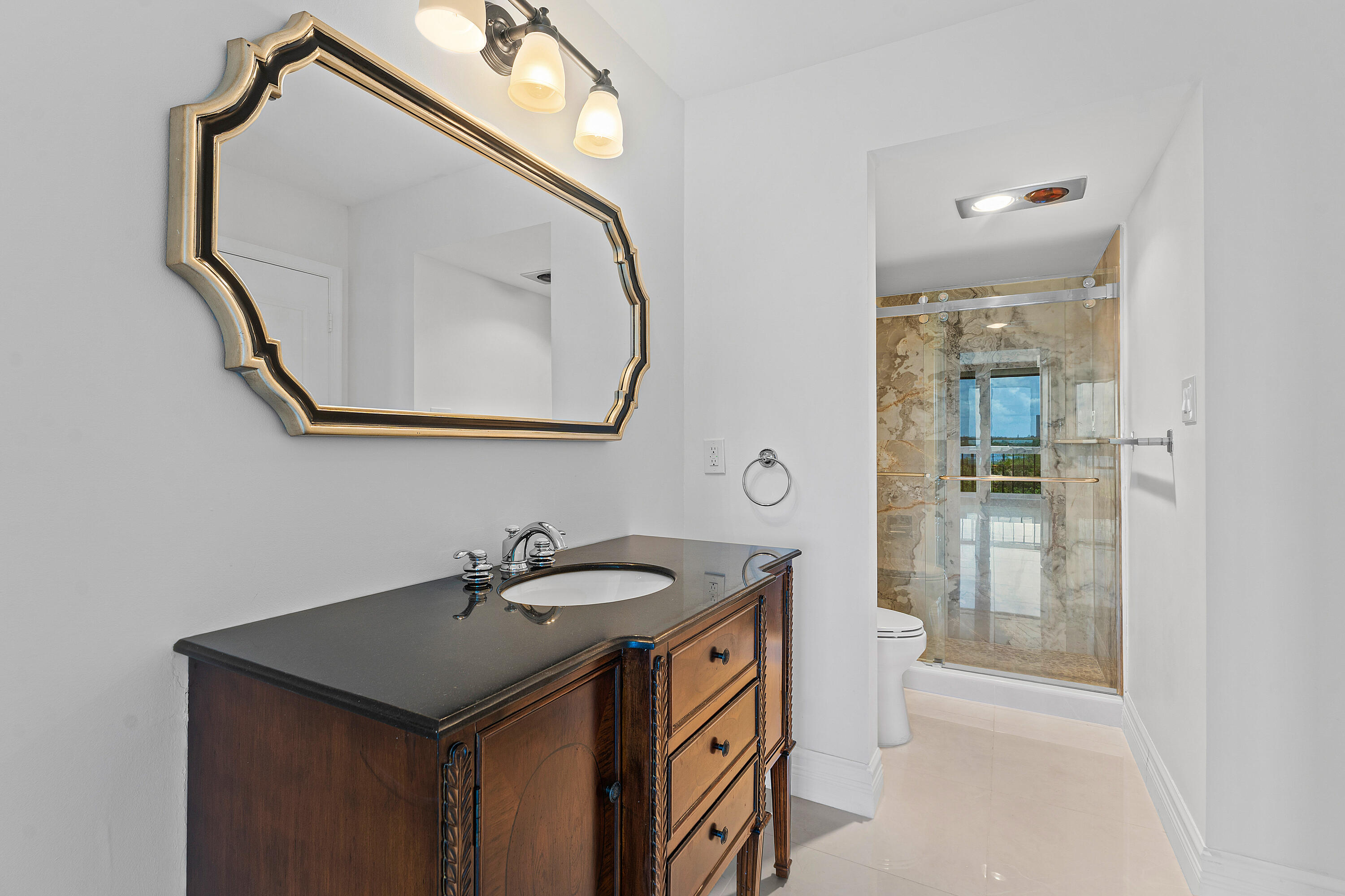 EASTPOINTE CONDO - Residential