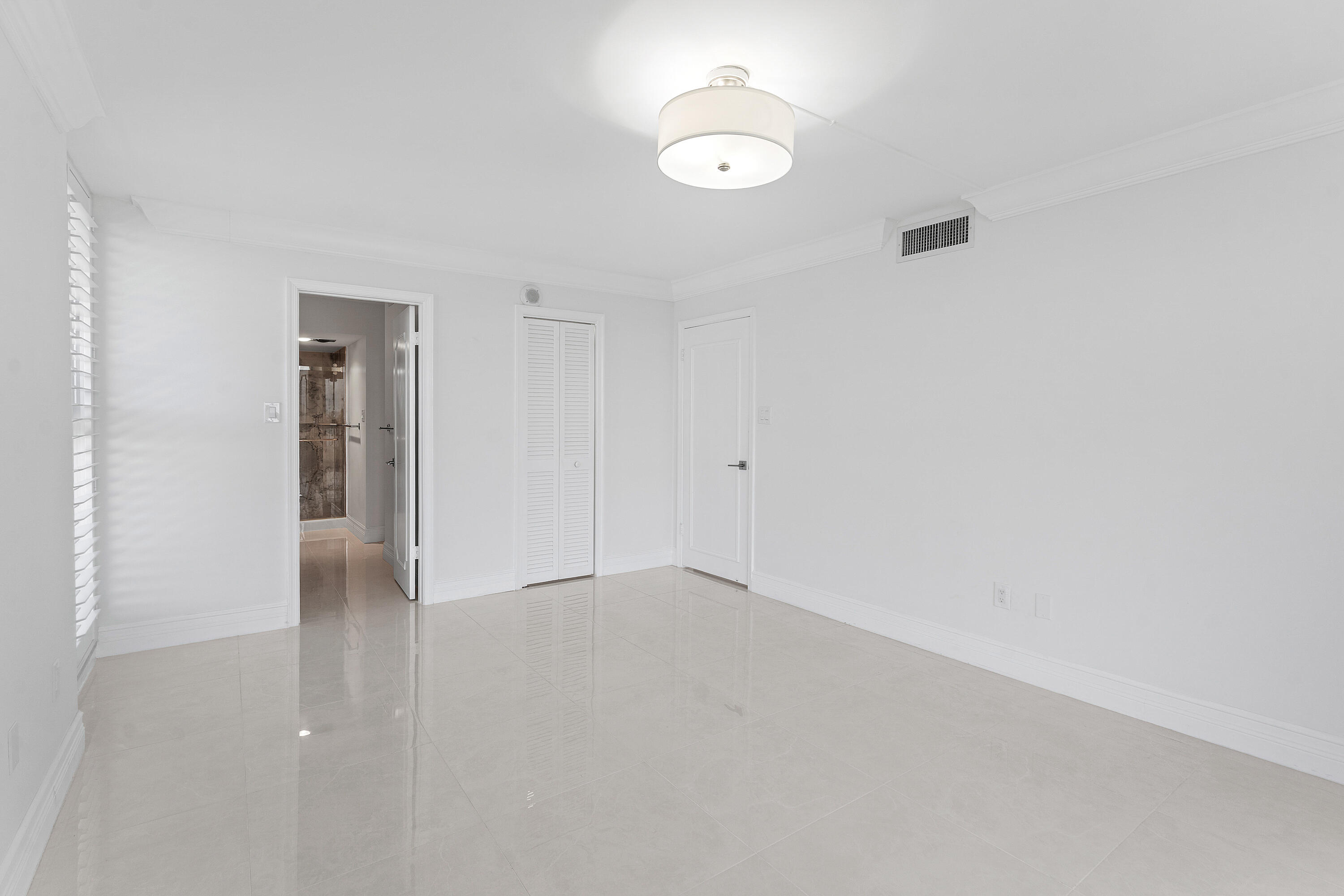 EASTPOINTE CONDO - Residential