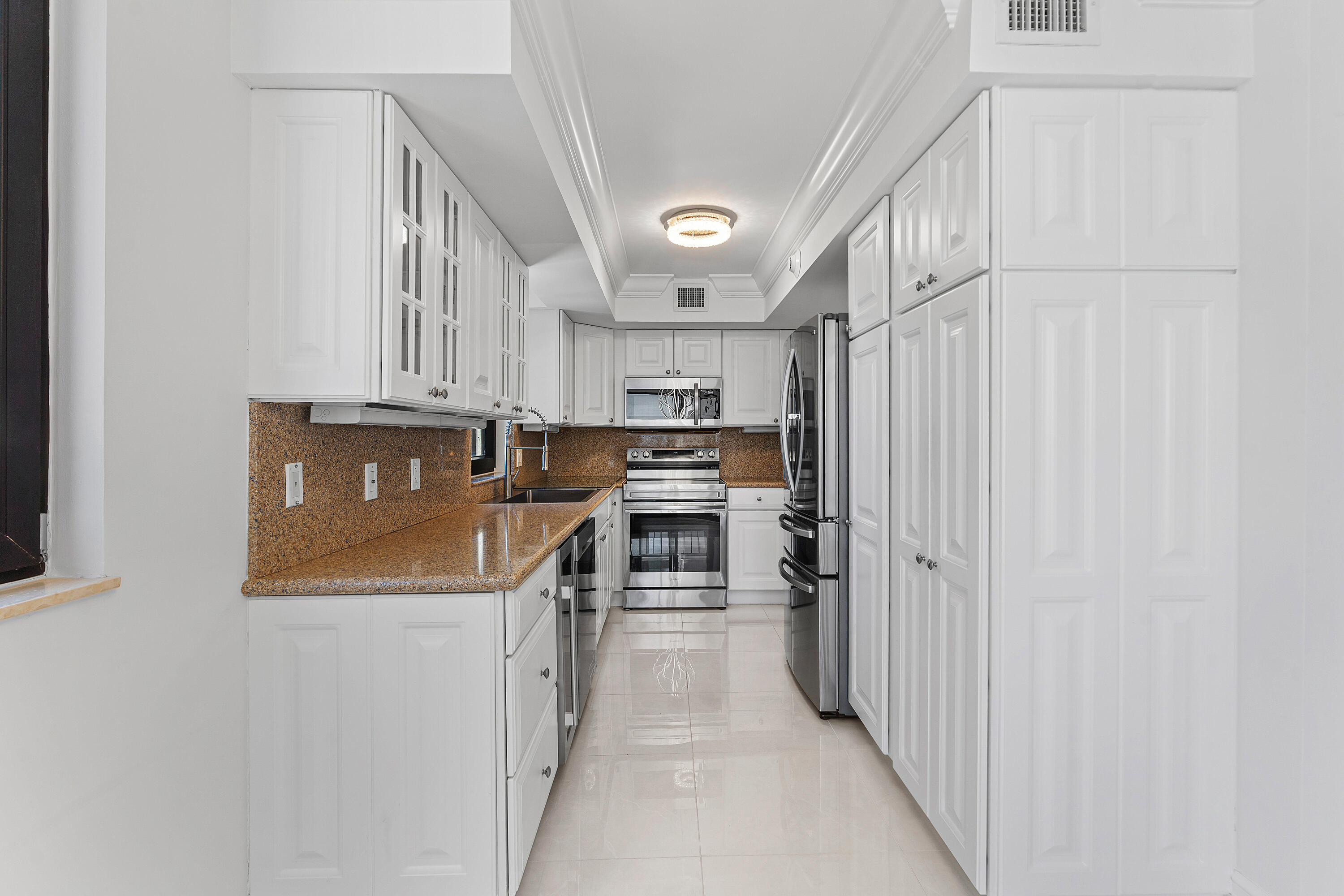 EASTPOINTE CONDO - Residential