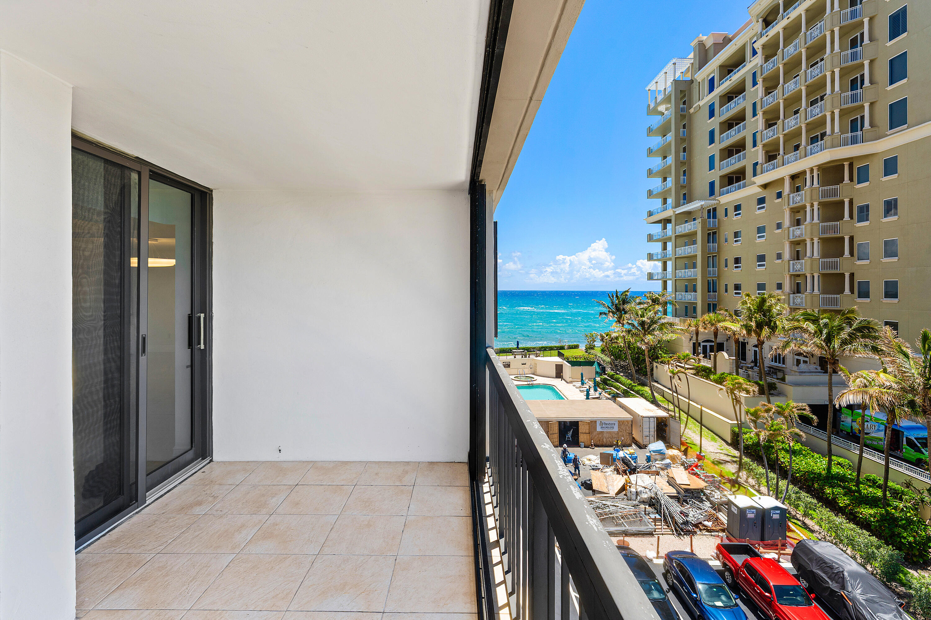 EASTPOINTE CONDO - Residential