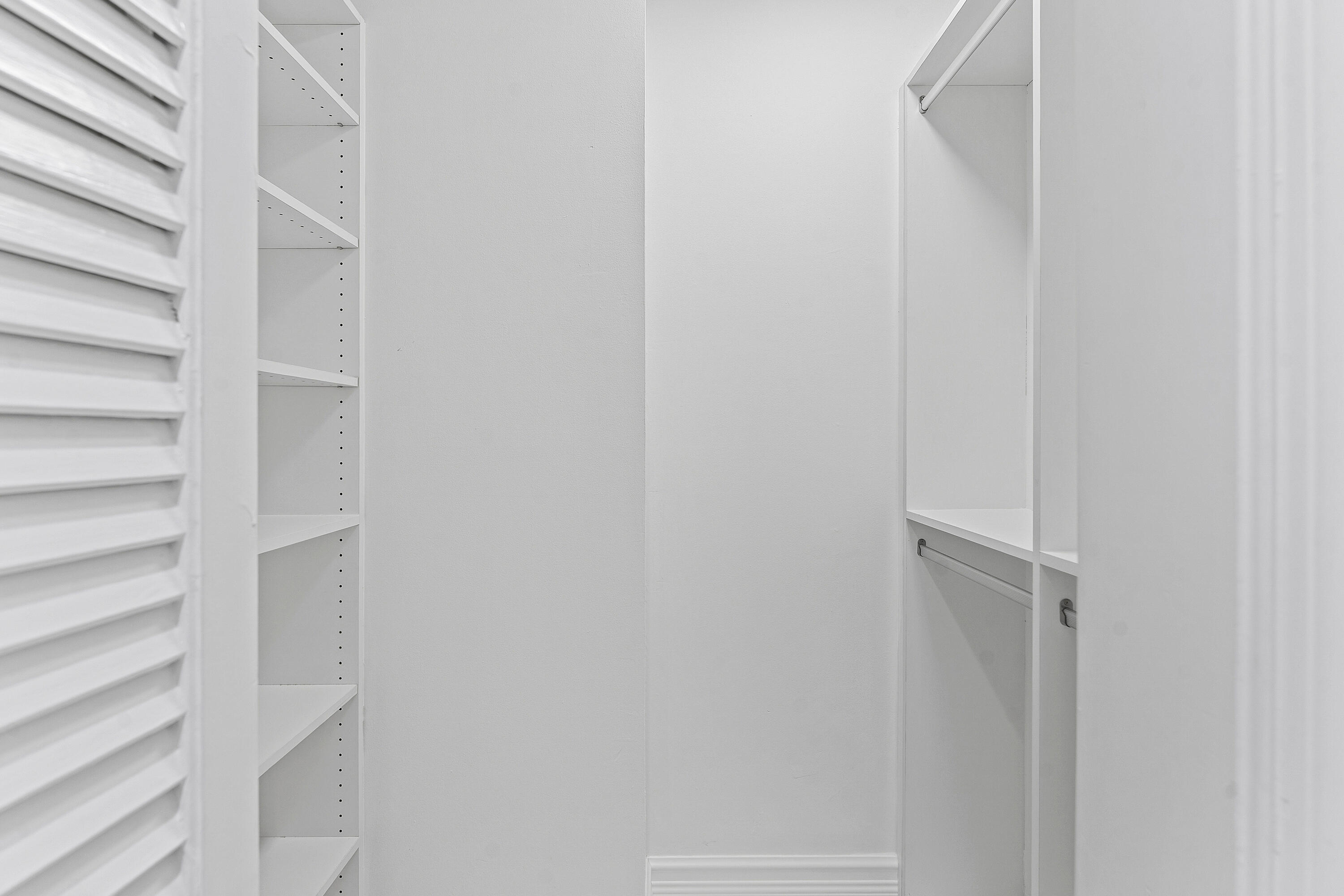 EASTPOINTE CONDO - Residential