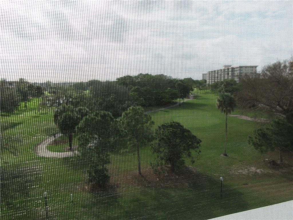 Photo of 535 Oaks DR #510, Pompano Beach, FL 33069 (MLS # F10271267)