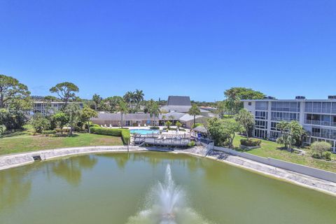 A home in Lake Worth