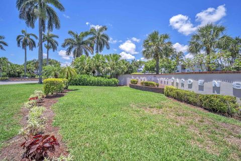 A home in Lake Worth