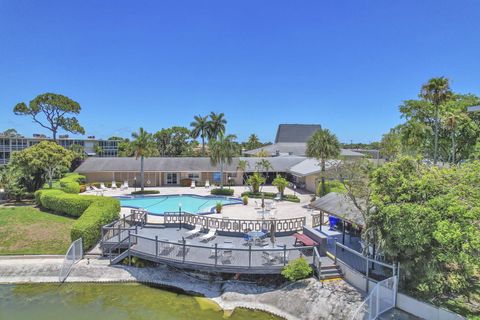 A home in Lake Worth