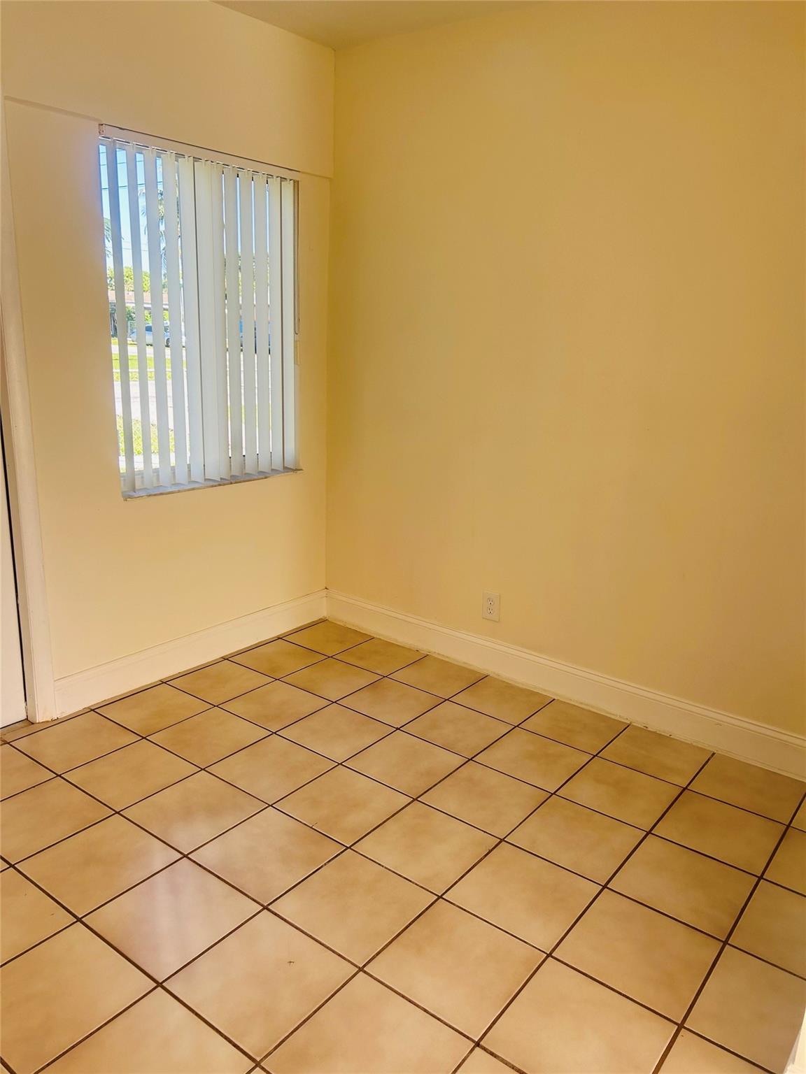 Sunrise Golf Village Sec - Residential Lease