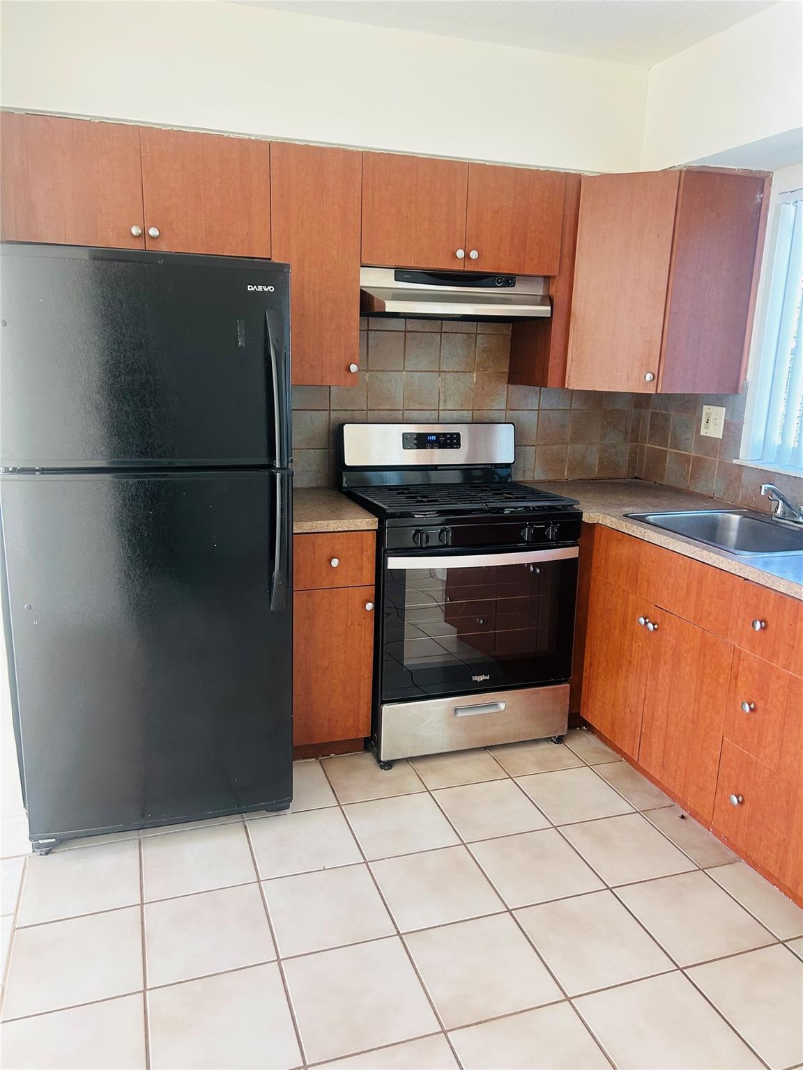 Sunrise Golf Village Sec - Residential Lease