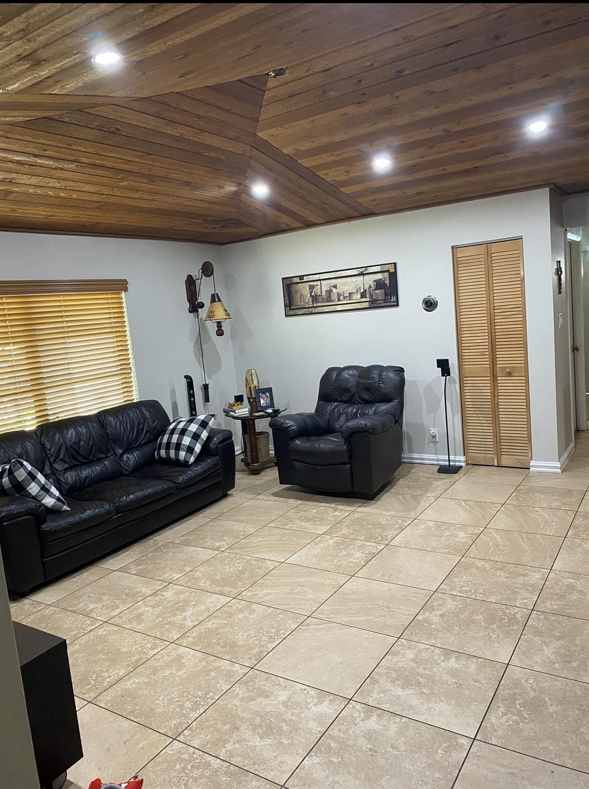 Cypress Glen 104-26 B - Residential