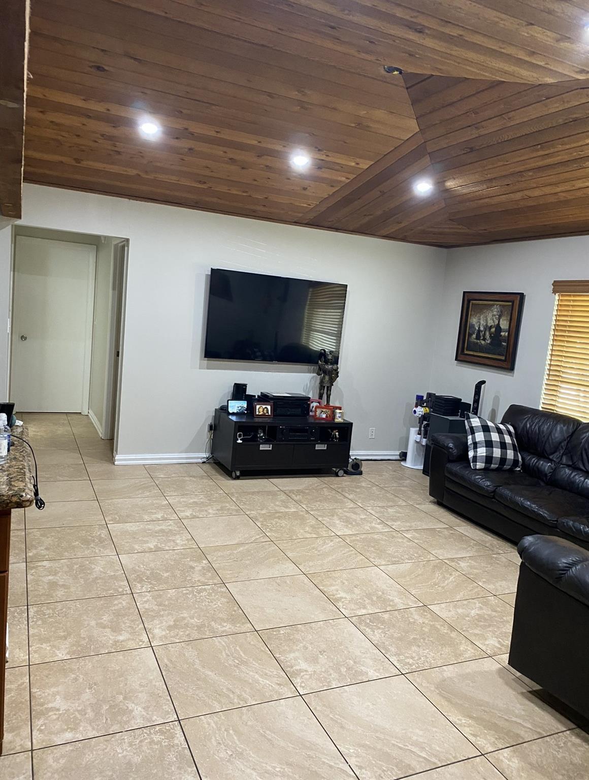 Cypress Glen 104-26 B - Residential