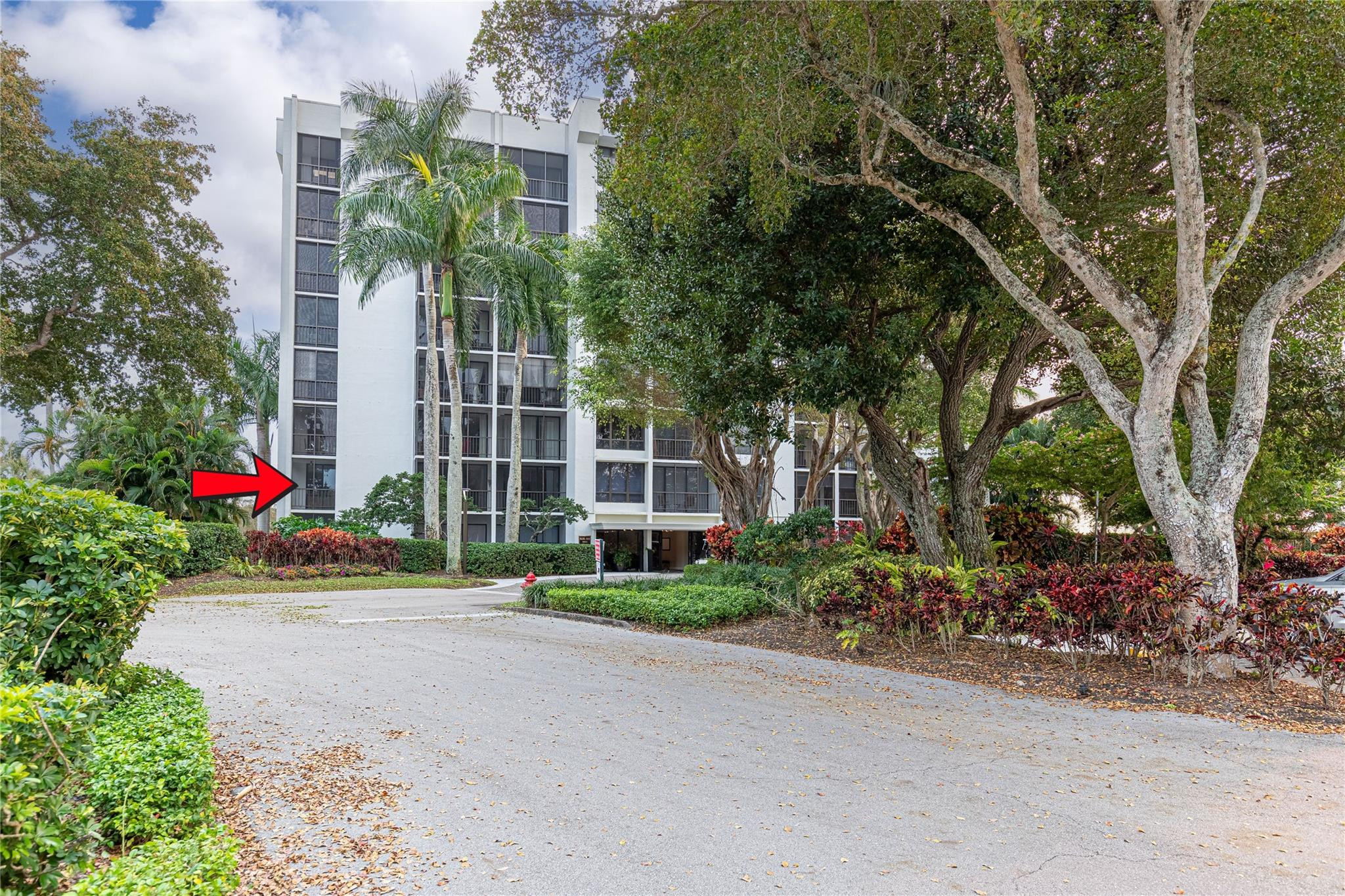 WILLOWWOOD MIDRISE - Residential