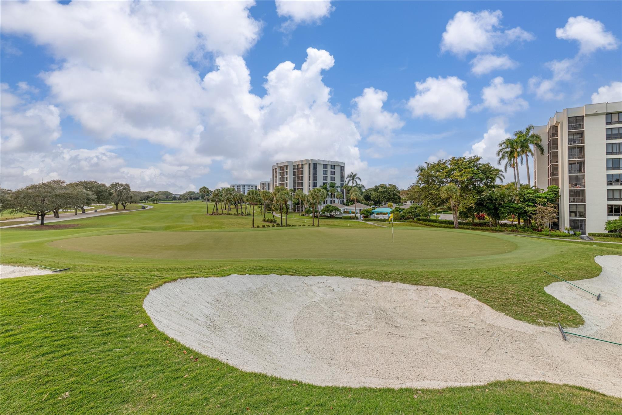 WILLOWWOOD MIDRISE - Residential