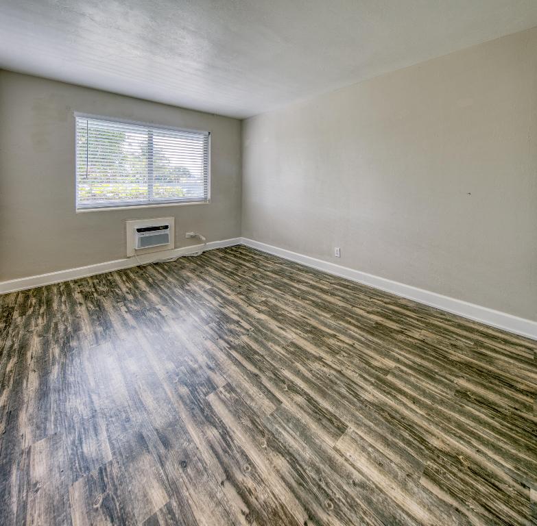 LAKE WORTH TOWN OF - Residential Lease