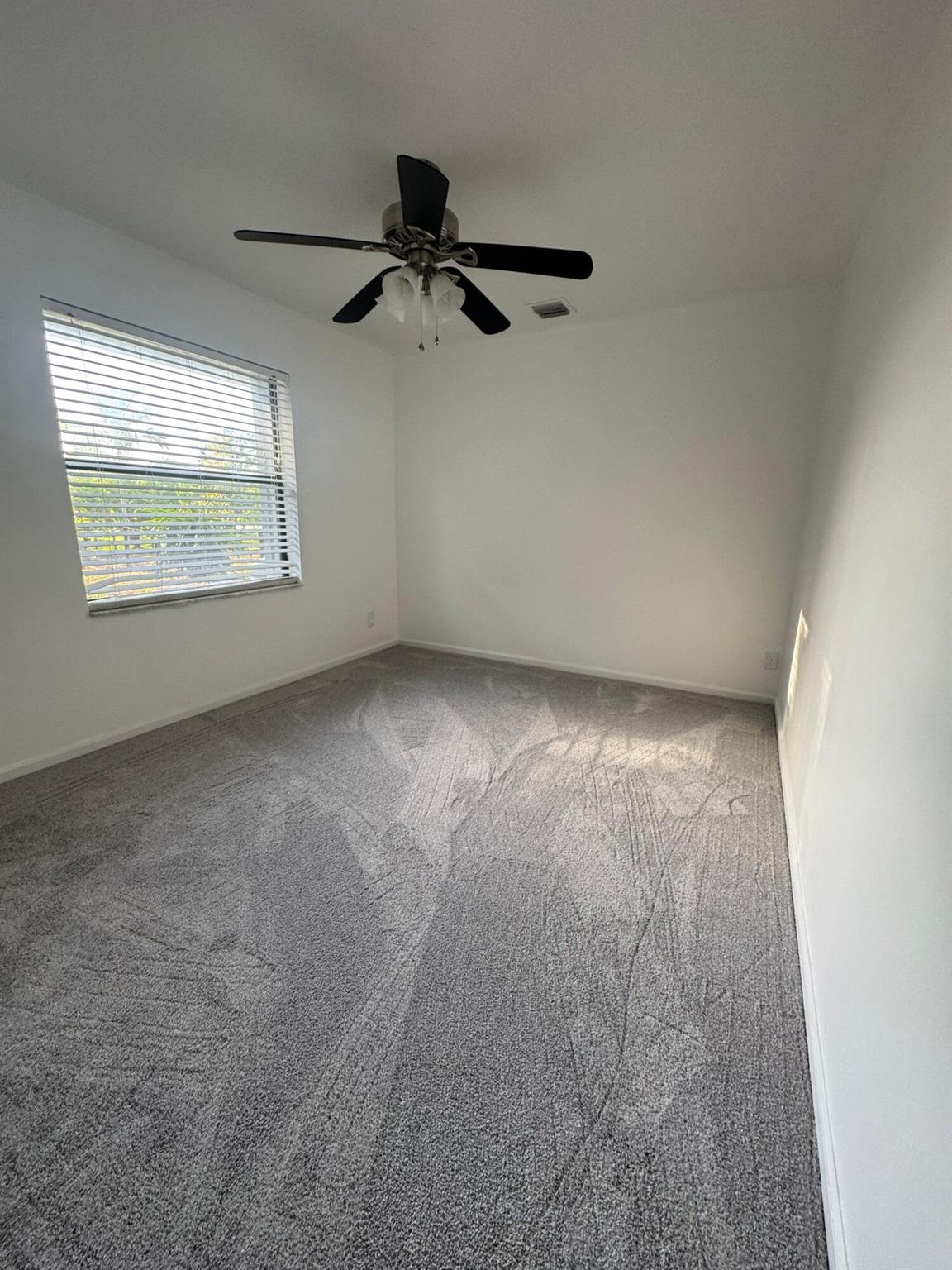 14073 76th Road N