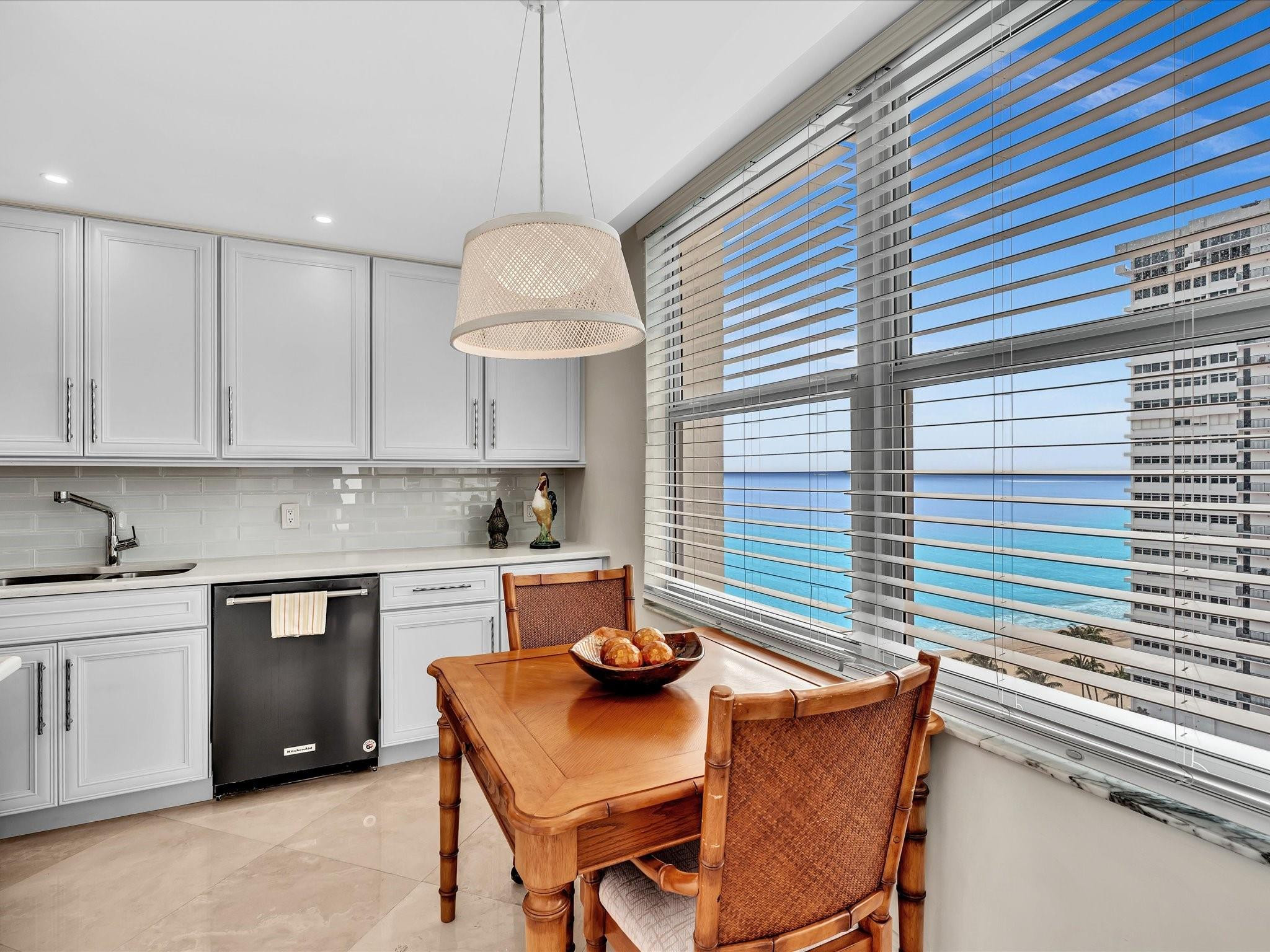 4300 N Ocean Boulevard 15J