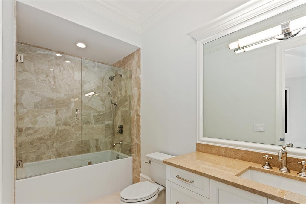 SAILFISH POINT - Residential