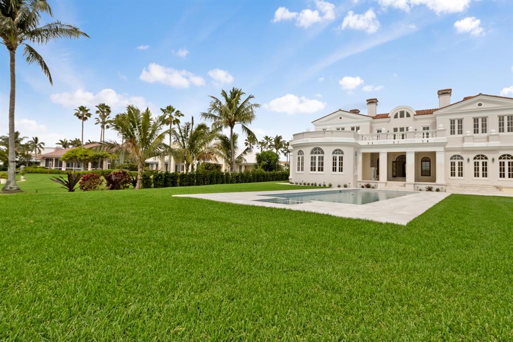 SAILFISH POINT - Residential