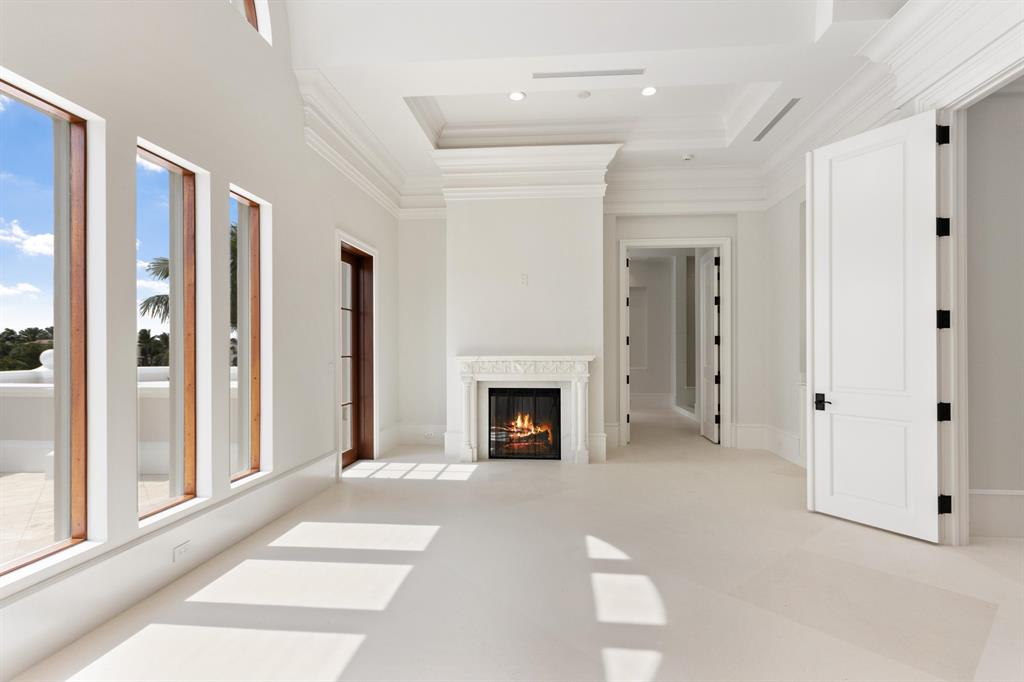 SAILFISH POINT - Residential