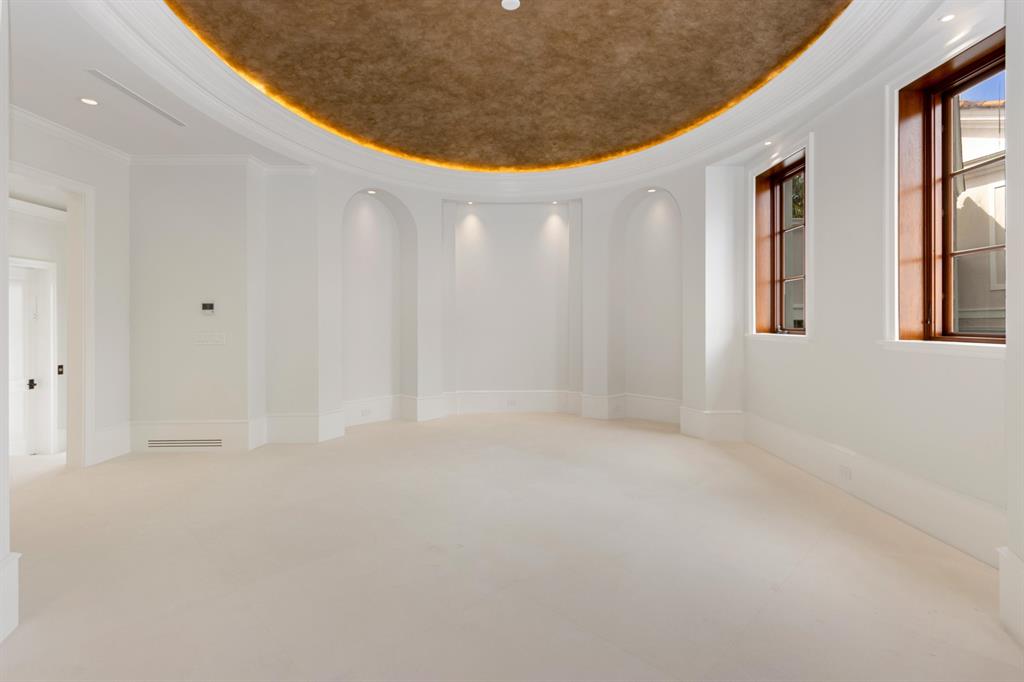 SAILFISH POINT - Residential