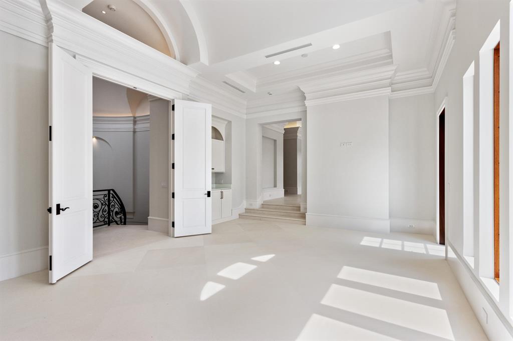 SAILFISH POINT - Residential