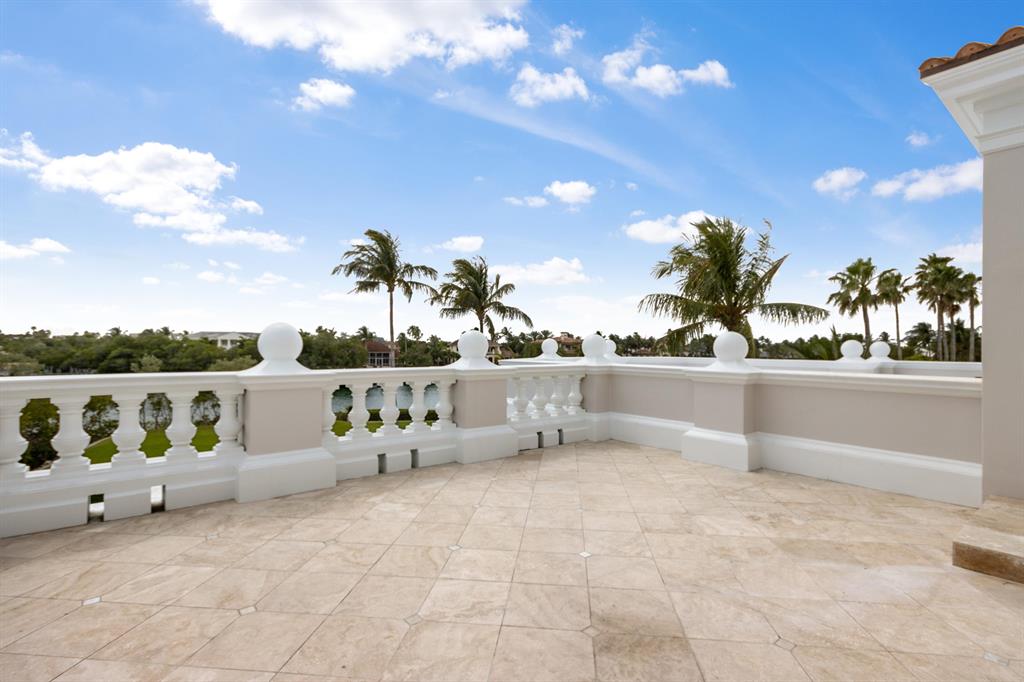 SAILFISH POINT - Residential