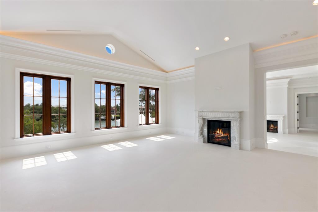 SAILFISH POINT - Residential