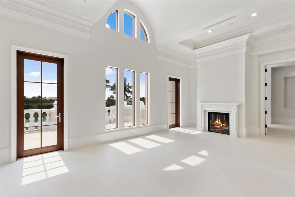 SAILFISH POINT - Residential