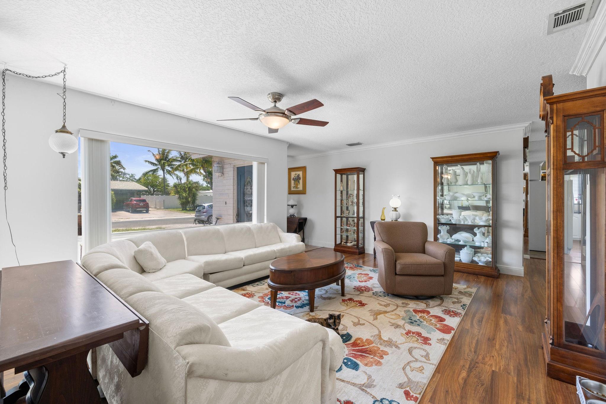 404 SE 7th Ave