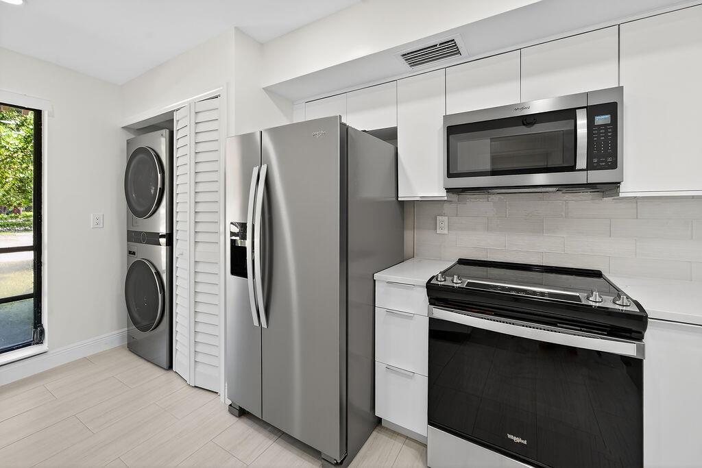 TOTALLY RENOVATED, ALL NEW FLOORING, COUNTER TOPS, APPLIANCES, NEW PAINT THROUGH OUT THE UNIT-FIRST FLOOR ANNUAL RENTAL