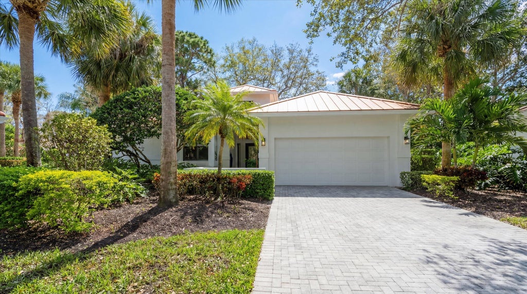 Photo of 106 TOTEKA Circle, Jupiter, FL 33458 (MLS # B26073825)