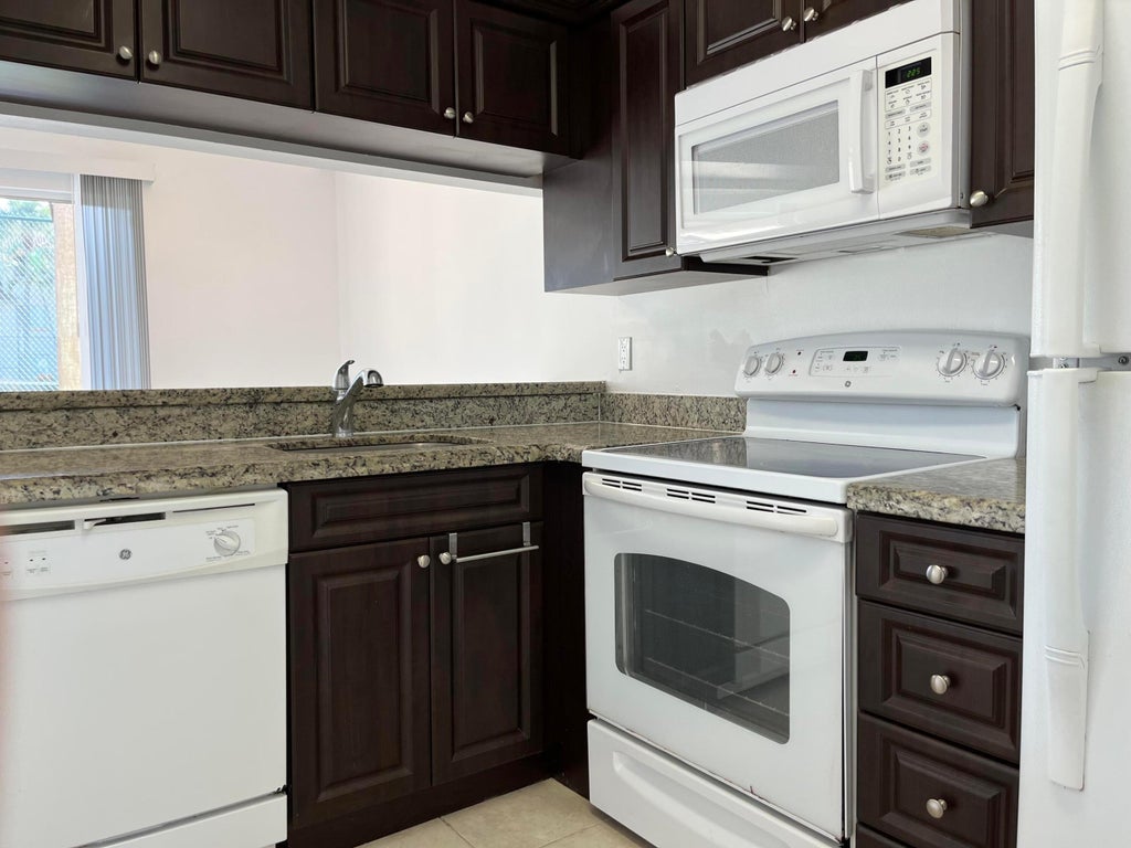 Photo of 18106 Glenmoor Drive, West Palm Beach, FL 33409 (MLS # B26045767)