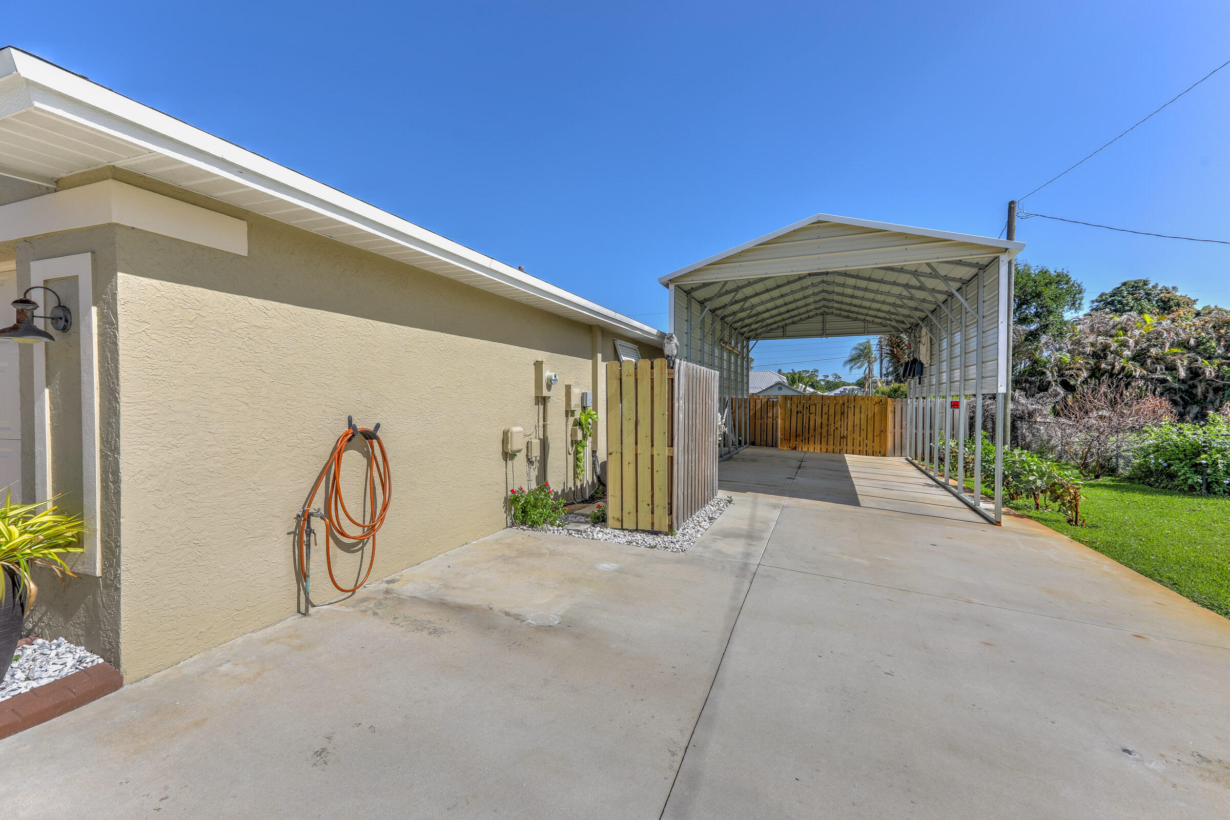 SOUTH PORT ST LUCIE UNIT 8 - Residential