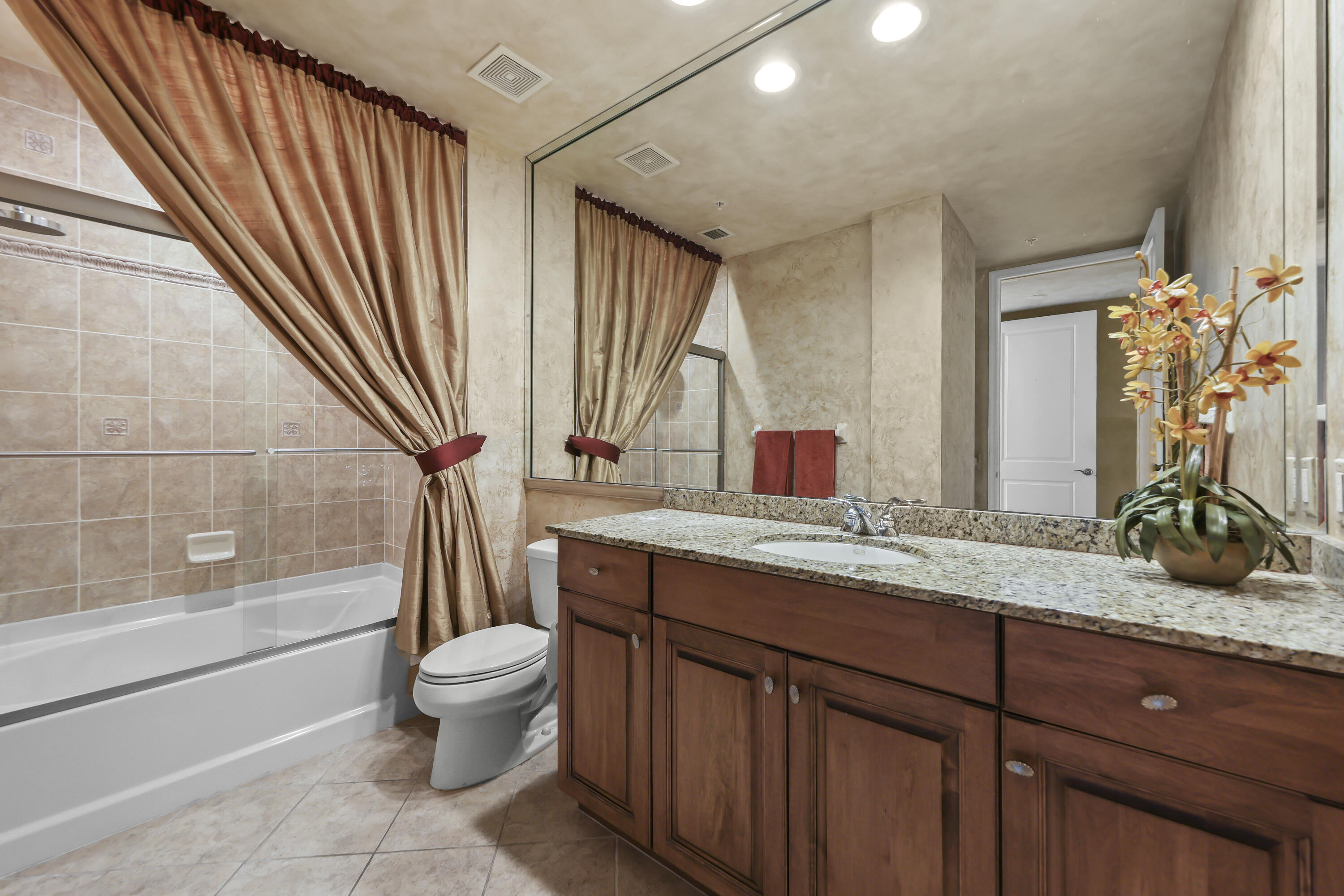 WATERGARDEN CONDO - Residential