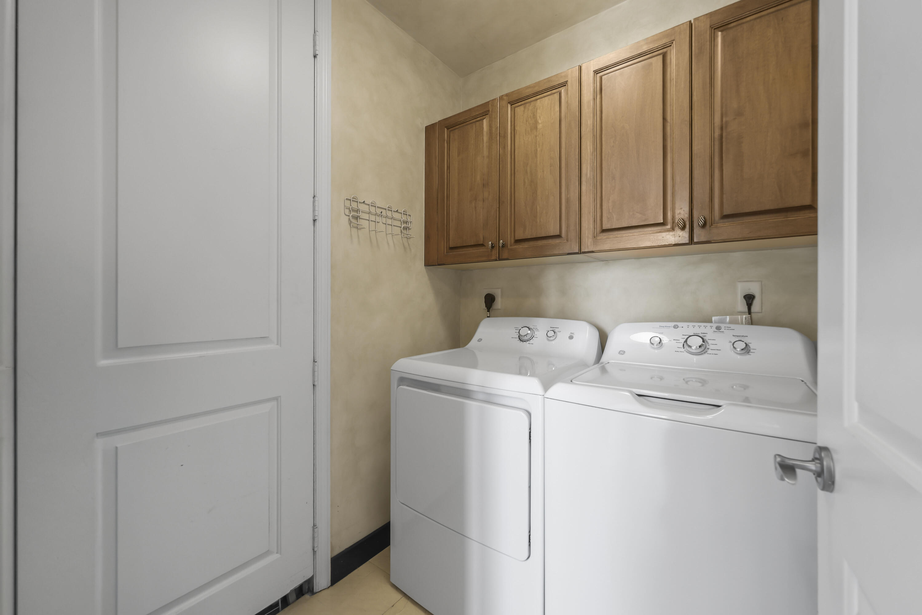WATERGARDEN CONDO - Residential