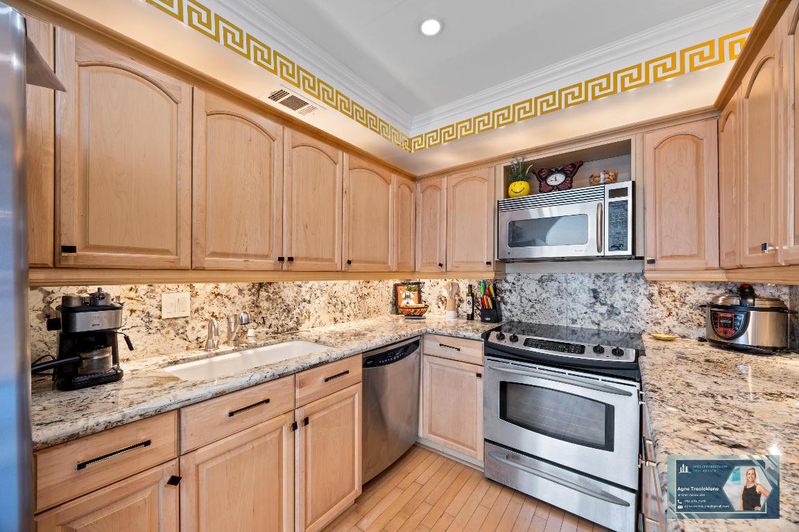 HEMISPHERES CONDO - Residential