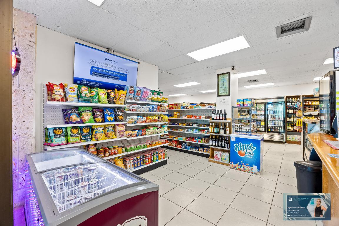 HEMISPHERES CONDO - Residential