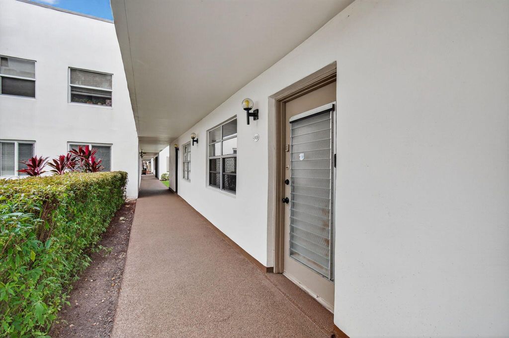 Photo of 406 Piedmont I, Delray Beach, FL 33484 (MLS # R11130788)