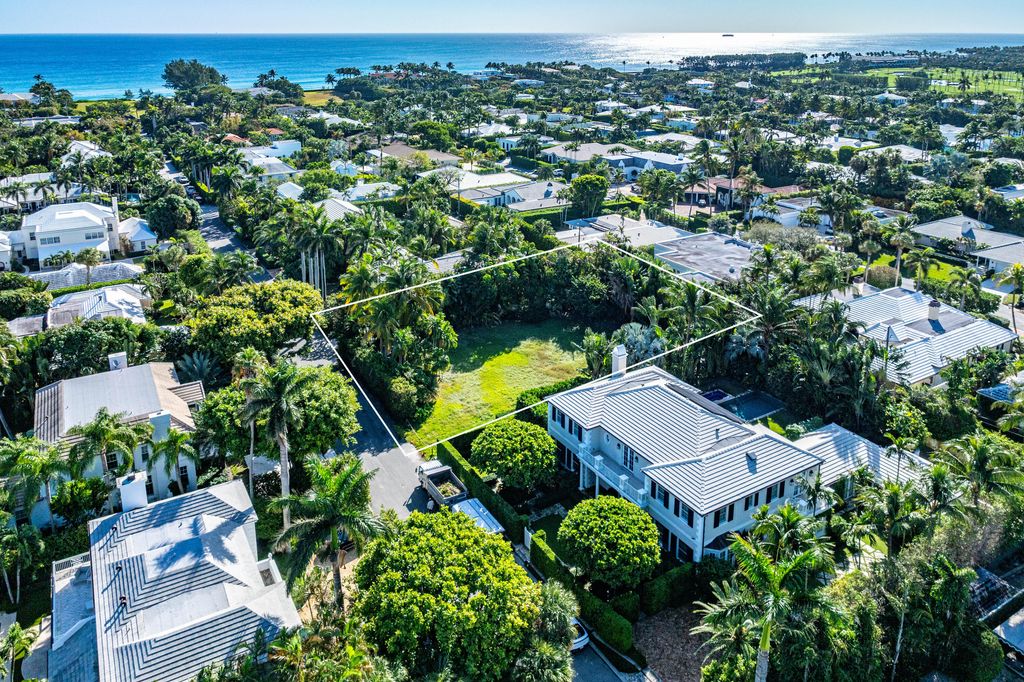 Photo of 324 Eden Road, Palm Beach, FL 33480 (MLS # R11104227)