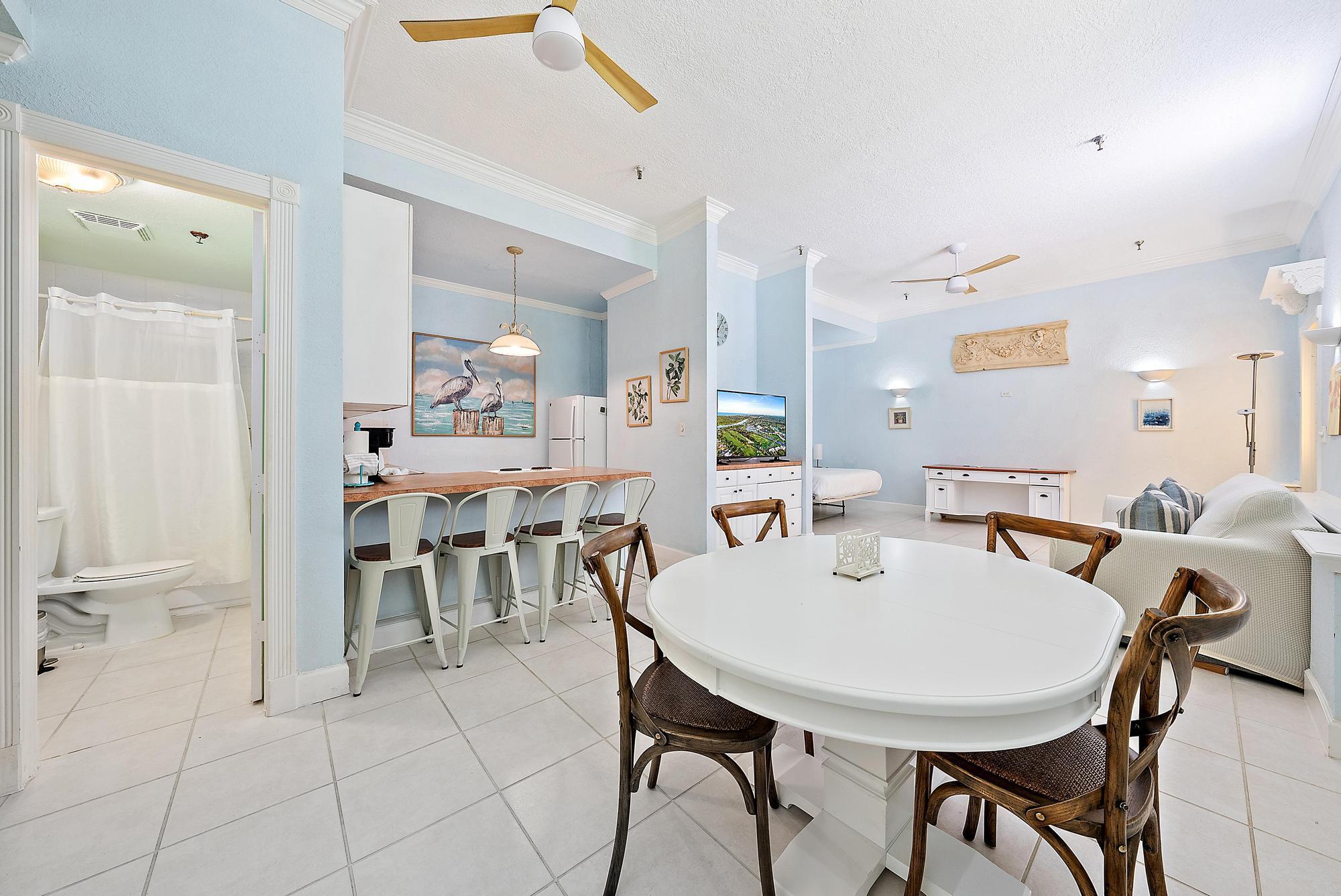 PALM BEACH HOTEL CONDO - Residential