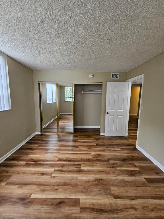 PRESIDENTIAL GOLFVIEW CONDO - Residential Lease