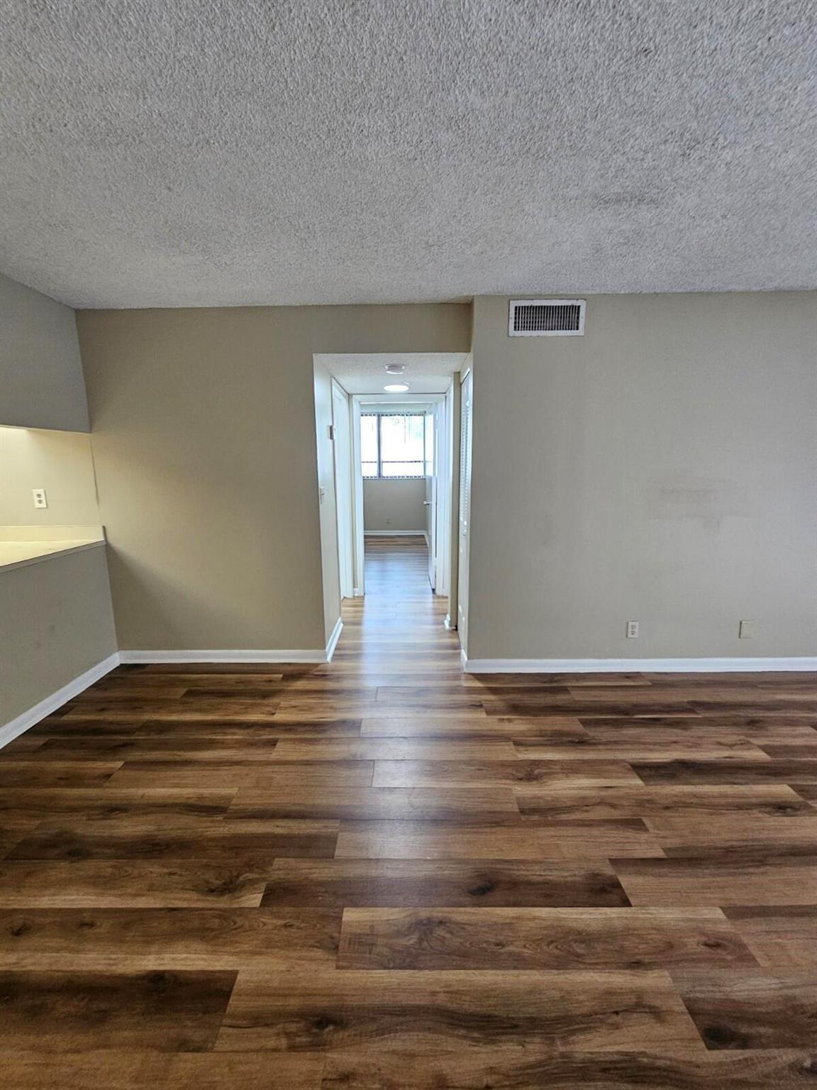 PRESIDENTIAL GOLFVIEW CON - Residential Lease