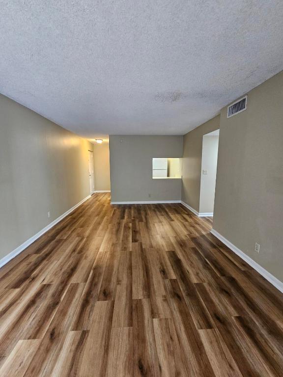 PRESIDENTIAL GOLFVIEW CONDO - Residential Lease