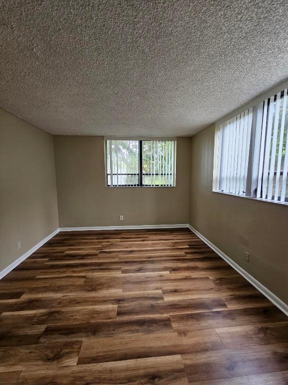 PRESIDENTIAL GOLFVIEW CONDO - Residential Lease