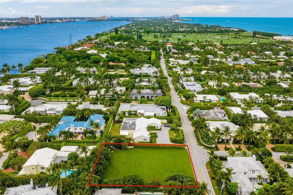 Photo of 620 N Lake Way, Palm Beach, FL 33480 (MLS # R10809422)