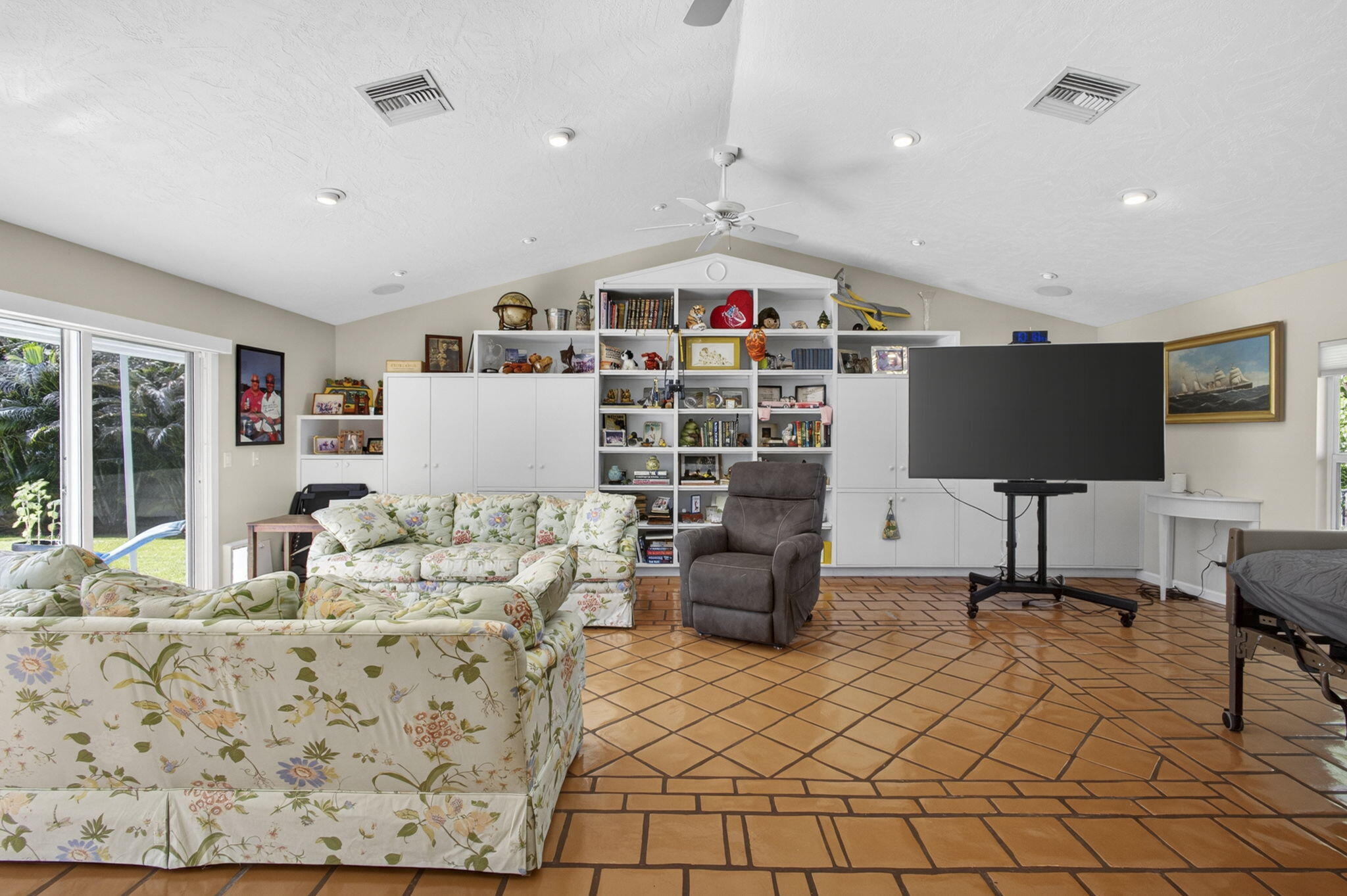 Whispering Trails - Residential Lease