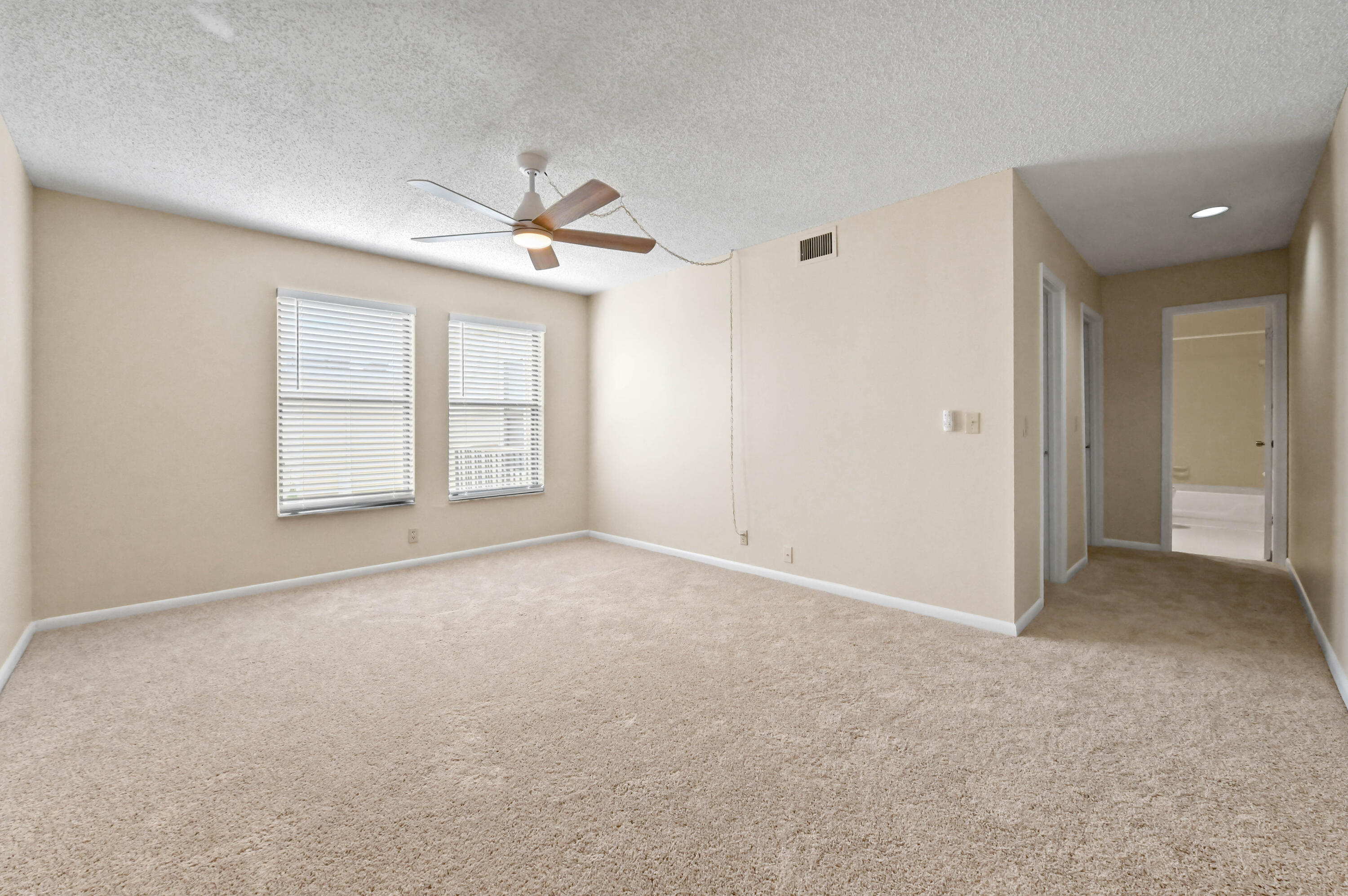 FRENCH QUARTER - Residential Lease