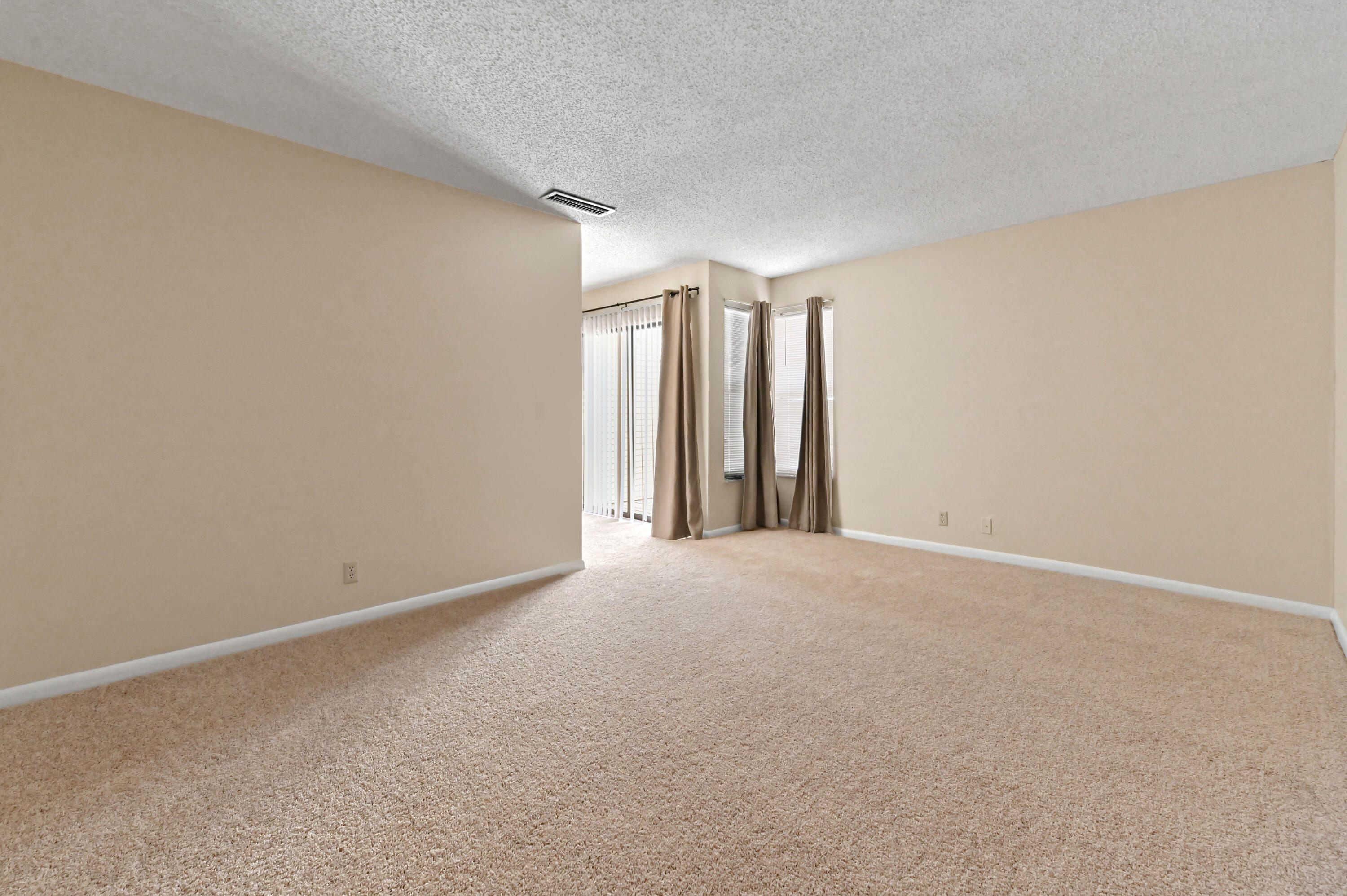 FRENCH QUARTER - Residential Lease