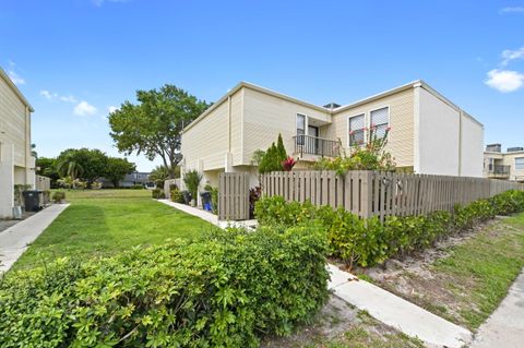 1606 Shaker Circle Wellington FL 33414