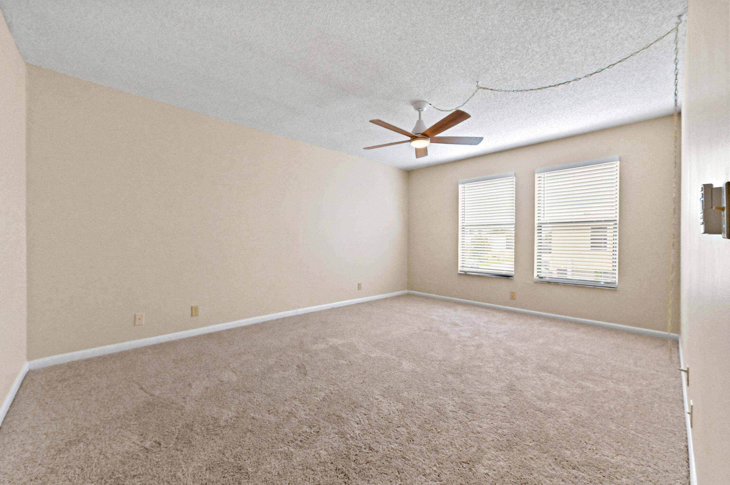 FRENCH QUARTER - Residential Lease