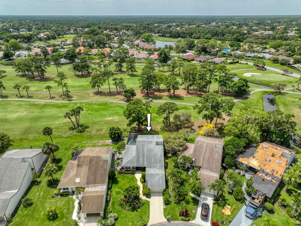 Photo of 6696 S Pine Court, Palm Beach Gardens, FL 33418 (MLS # R10974949)